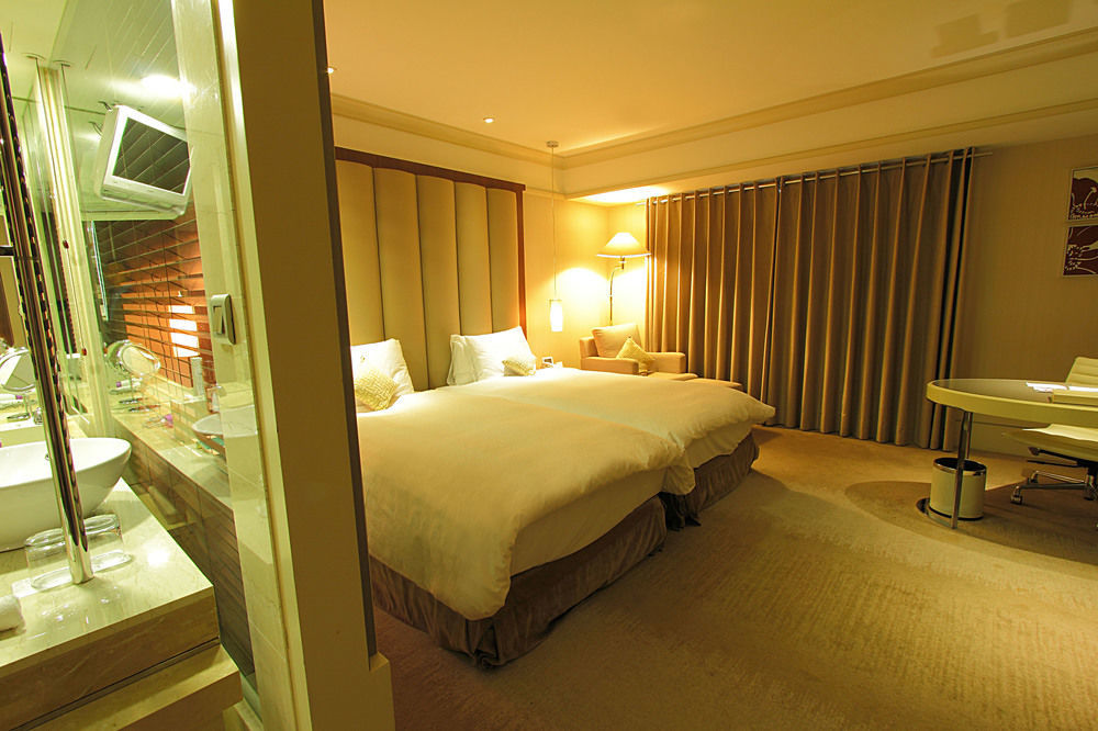 Hotel Royal-Nikko Taipei Extérieur photo